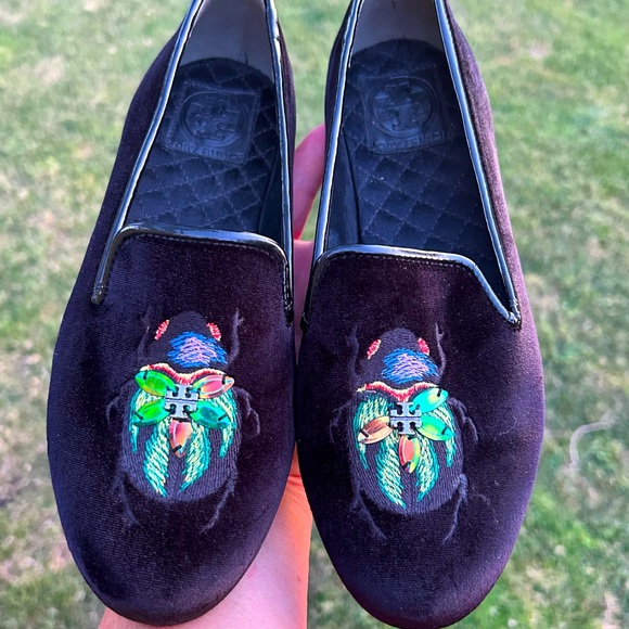 Tory Burch Velvet Beetle Loafers Flats Size 7.5 - Picture 1 of 12